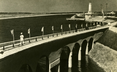 Вход в Московское море. Фото А. Ерёмина. Союзфото-Фотохудожник 1937 г.
