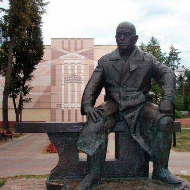 Памятник М. Г. Мещерякову
